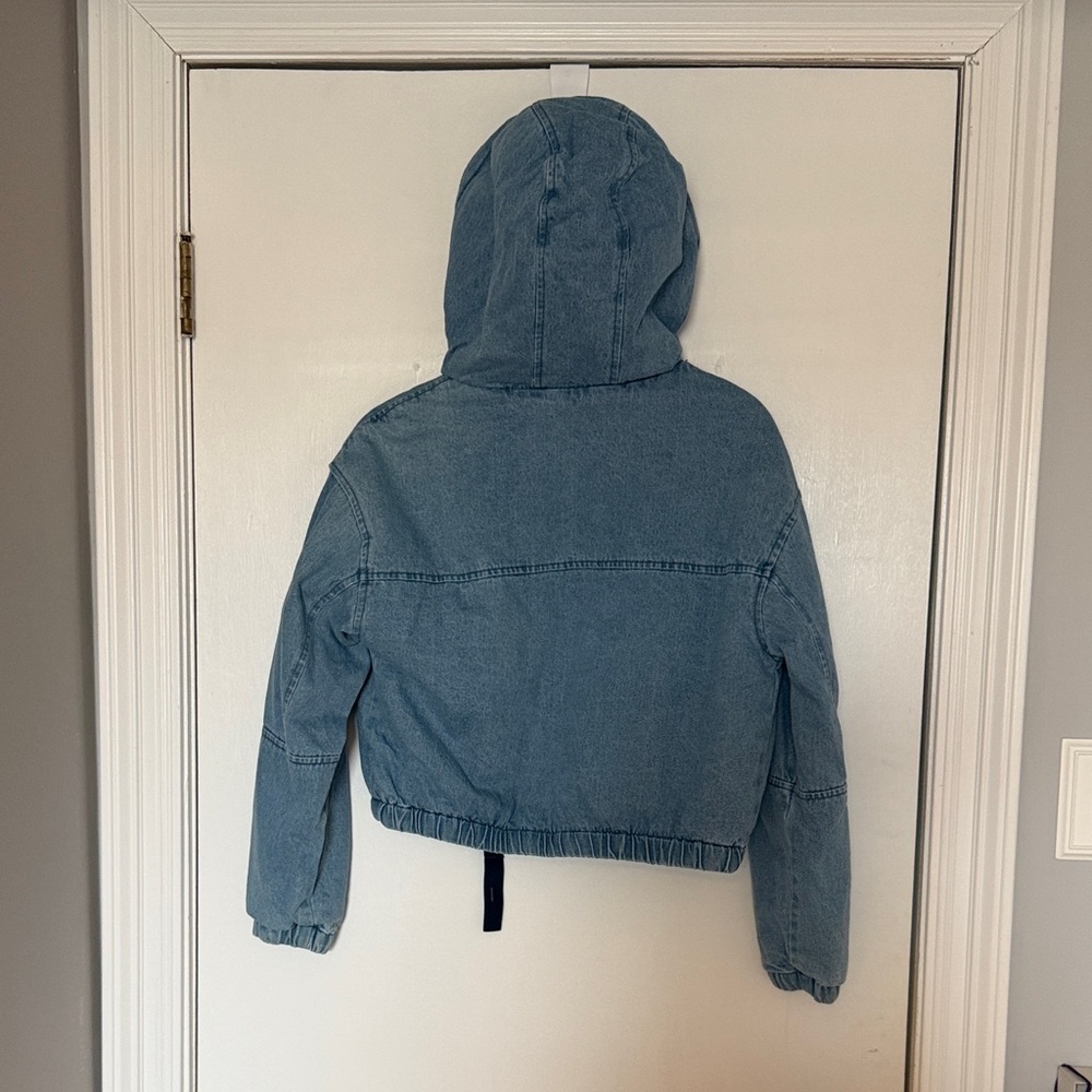 Ashely vintage charm- cropped Denim Jacket with White Fleece Lining- size small - Picture 2 of 4